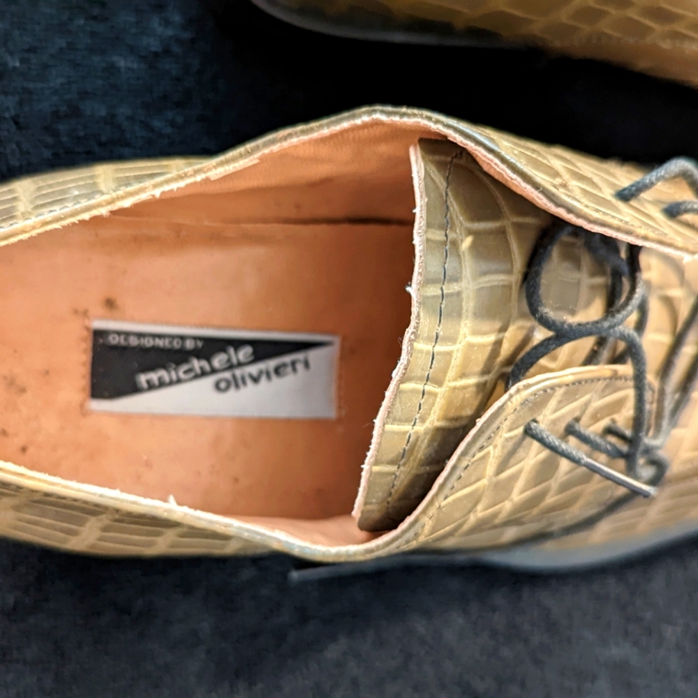 Men's shoes